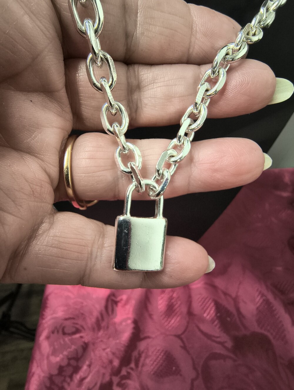 Title:Claires Silver Tone Padlock Lock Pendant Chunky Chain Necklace Y2K - Picture 9 of 11